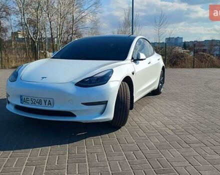 Білий Тесла Модель 3, об'ємом двигуна 0 л та пробігом 14 тис. км за 27200 $, фото 1 на Automoto.ua