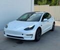 Білий Тесла Модель 3, об'ємом двигуна 0 л та пробігом 15 тис. км за 9869 $, фото 2 на Automoto.ua