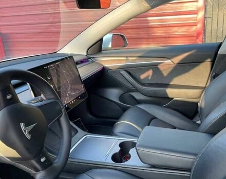 Білий Тесла Модель 3, об'ємом двигуна 0 л та пробігом 157 тис. км за 18650 $, фото 13 на Automoto.ua