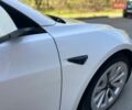 Білий Тесла Модель 3, об'ємом двигуна 0 л та пробігом 111 тис. км за 20700 $, фото 17 на Automoto.ua