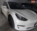 Белый Тесла Модель 3, объемом двигателя 0 л и пробегом 47 тыс. км за 24000 $, фото 1 на Automoto.ua