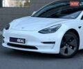 Белый Тесла Модель 3, объемом двигателя 0 л и пробегом 90 тыс. км за 20900 $, фото 2 на Automoto.ua
