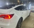 Белый Тесла Модель 3, объемом двигателя 0 л и пробегом 125 тыс. км за 22000 $, фото 4 на Automoto.ua