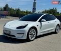 Белый Тесла Модель 3, объемом двигателя 0 л и пробегом 200 тыс. км за 16000 $, фото 1 на Automoto.ua