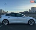 Белый Тесла Модель 3, объемом двигателя 0 л и пробегом 81 тыс. км за 17500 $, фото 7 на Automoto.ua