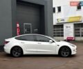 Белый Тесла Модель 3, объемом двигателя 0 л и пробегом 99 тыс. км за 20000 $, фото 10 на Automoto.ua