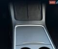 Білий Тесла Модель 3, об'ємом двигуна 0 л та пробігом 155 тис. км за 20655 $, фото 45 на Automoto.ua
