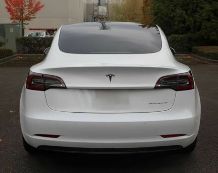 Белый Тесла Модель 3, объемом двигателя 0 л и пробегом 29 тыс. км за 9100 $, фото 5 на Automoto.ua