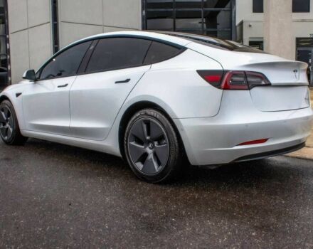 Белый Тесла Модель 3, объемом двигателя 0 л и пробегом 19 тыс. км за 10500 $, фото 2 на Automoto.ua