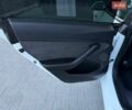 Белый Тесла Модель 3, объемом двигателя 0 л и пробегом 215 тыс. км за 19999 $, фото 36 на Automoto.ua