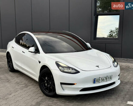 Белый Тесла Модель 3, объемом двигателя 0 л и пробегом 70 тыс. км за 22600 $, фото 1 на Automoto.ua