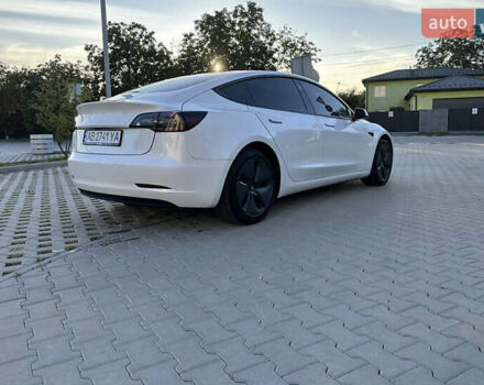 Белый Тесла Модель 3, объемом двигателя 0 л и пробегом 34 тыс. км за 24600 $, фото 4 на Automoto.ua