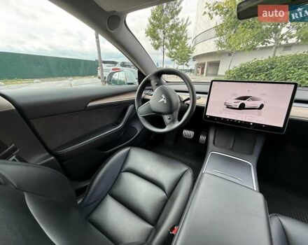 Білий Тесла Модель 3, об'ємом двигуна 0 л та пробігом 65 тис. км за 34500 $, фото 18 на Automoto.ua