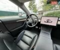 Білий Тесла Модель 3, об'ємом двигуна 0 л та пробігом 65 тис. км за 34500 $, фото 18 на Automoto.ua