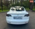 Білий Тесла Модель 3, об'ємом двигуна 0 л та пробігом 111 тис. км за 20700 $, фото 11 на Automoto.ua
