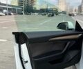 Білий Тесла Модель 3, об'ємом двигуна 0 л та пробігом 113 тис. км за 19200 $, фото 13 на Automoto.ua
