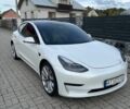 Білий Тесла Модель 3, об'ємом двигуна 0 л та пробігом 69 тис. км за 17000 $, фото 3 на Automoto.ua