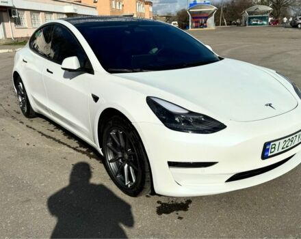 Білий Тесла Модель 3, об'ємом двигуна 0 л та пробігом 45 тис. км за 24999 $, фото 5 на Automoto.ua