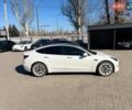 Белый Тесла Модель 3, объемом двигателя 0 л и пробегом 121 тыс. км за 19999 $, фото 3 на Automoto.ua