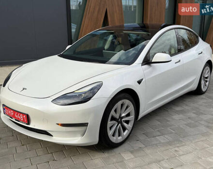 Белый Тесла Модель 3, объемом двигателя 0 л и пробегом 214 тыс. км за 16300 $, фото 5 на Automoto.ua