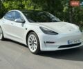 Білий Тесла Модель 3, об'ємом двигуна 0 л та пробігом 64 тис. км за 22500 $, фото 1 на Automoto.ua