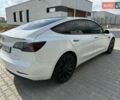 Белый Тесла Модель 3, объемом двигателя 0 л и пробегом 30 тыс. км за 23500 $, фото 9 на Automoto.ua