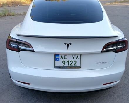Білий Тесла Модель 3, об'ємом двигуна 0 л та пробігом 100 тис. км за 24500 $, фото 5 на Automoto.ua