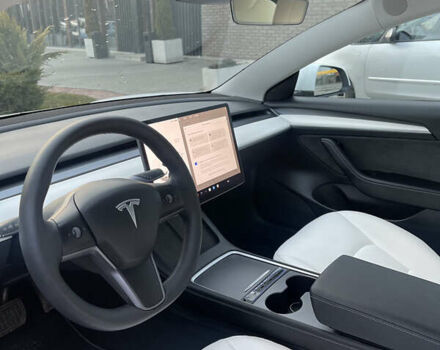 Белый Тесла Модель 3, объемом двигателя 0 л и пробегом 15 тыс. км за 22900 $, фото 14 на Automoto.ua