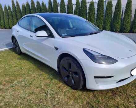 Белый Тесла Модель 3, объемом двигателя 0 л и пробегом 48 тыс. км за 12500 $, фото 6 на Automoto.ua