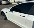 Белый Тесла Модель 3, объемом двигателя 0 л и пробегом 73 тыс. км за 22300 $, фото 3 на Automoto.ua