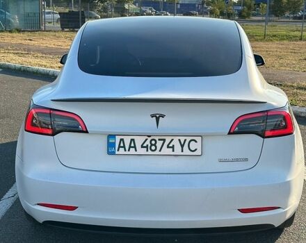 Білий Тесла Модель 3, об'ємом двигуна 0 л та пробігом 122 тис. км за 23000 $, фото 3 на Automoto.ua