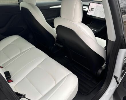 Белый Тесла Модель 3, объемом двигателя 0 л и пробегом 81 тыс. км за 21000 $, фото 14 на Automoto.ua