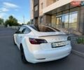 Білий Тесла Модель 3, об'ємом двигуна 0 л та пробігом 56 тис. км за 23500 $, фото 5 на Automoto.ua