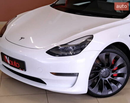 Білий Тесла Модель 3, об'ємом двигуна 0 л та пробігом 60 тис. км за 22900 $, фото 10 на Automoto.ua