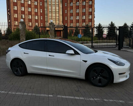 Белый Тесла Модель 3, объемом двигателя 0 л и пробегом 114 тыс. км за 18500 $, фото 1 на Automoto.ua