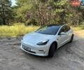 Білий Тесла Модель 3, об'ємом двигуна 0 л та пробігом 79 тис. км за 22400 $, фото 1 на Automoto.ua
