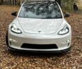 Белый Тесла Модель 3, объемом двигателя 0 л и пробегом 48 тыс. км за 25500 $, фото 4 на Automoto.ua