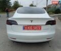 Білий Тесла Модель 3, об'ємом двигуна 0 л та пробігом 137 тис. км за 19800 $, фото 3 на Automoto.ua