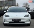 Белый Тесла Модель 3, объемом двигателя 0 л и пробегом 102 тыс. км за 22500 $, фото 1 на Automoto.ua