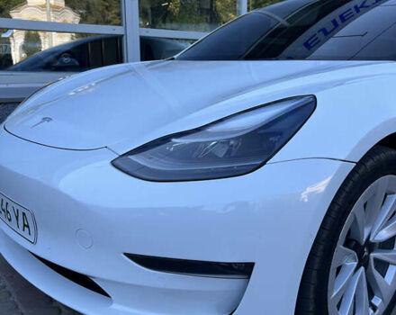 Білий Тесла Модель 3, об'ємом двигуна 0 л та пробігом 55 тис. км за 22700 $, фото 10 на Automoto.ua