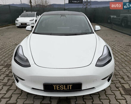 Білий Тесла Модель 3, об'ємом двигуна 0 л та пробігом 55 тис. км за 20200 $, фото 2 на Automoto.ua