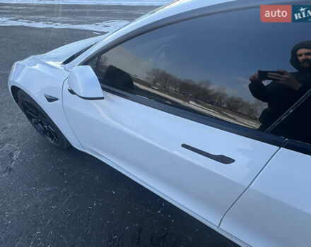 Білий Тесла Модель 3, об'ємом двигуна 0 л та пробігом 47 тис. км за 24500 $, фото 18 на Automoto.ua