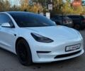 Білий Тесла Модель 3, об'ємом двигуна 0 л та пробігом 155 тис. км за 20655 $, фото 7 на Automoto.ua