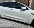 Білий Тесла Модель 3, об'ємом двигуна 0 л та пробігом 43 тис. км за 21999 $, фото 25 на Automoto.ua