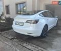 Білий Тесла Модель 3, об'ємом двигуна 0 л та пробігом 43 тис. км за 22250 $, фото 2 на Automoto.ua