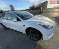 Белый Тесла Модель 3, объемом двигателя 0 л и пробегом 63 тыс. км за 25500 $, фото 3 на Automoto.ua