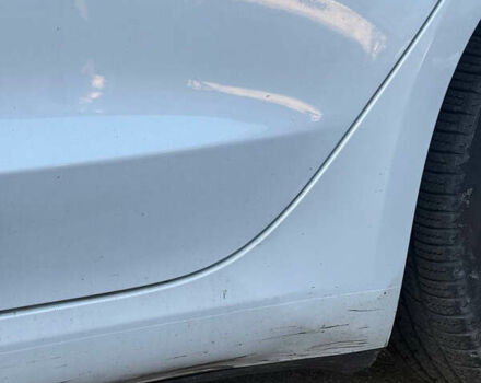 Білий Тесла Модель 3, об'ємом двигуна 0 л та пробігом 97 тис. км за 16700 $, фото 8 на Automoto.ua