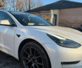 Білий Тесла Модель 3, об'ємом двигуна 0 л та пробігом 97 тис. км за 16700 $, фото 3 на Automoto.ua