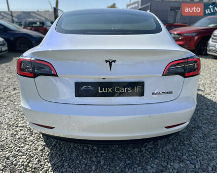 Тесла Модель 3 2022 в Ивано-Франковске на Automoto.ua Белый Тесла Модель 3, объемом двигателя 0 л и пробегом 94 тыс. км за 22000 $, фото 9 на Automoto.ua