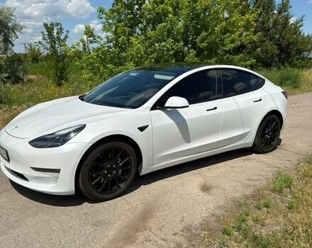 Белый Тесла Модель 3, объемом двигателя 0 л и пробегом 87 тыс. км за 23500 $, фото 6 на Automoto.ua
